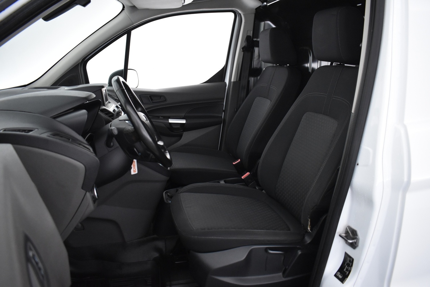 Ford Transit Connect vaihtoauto