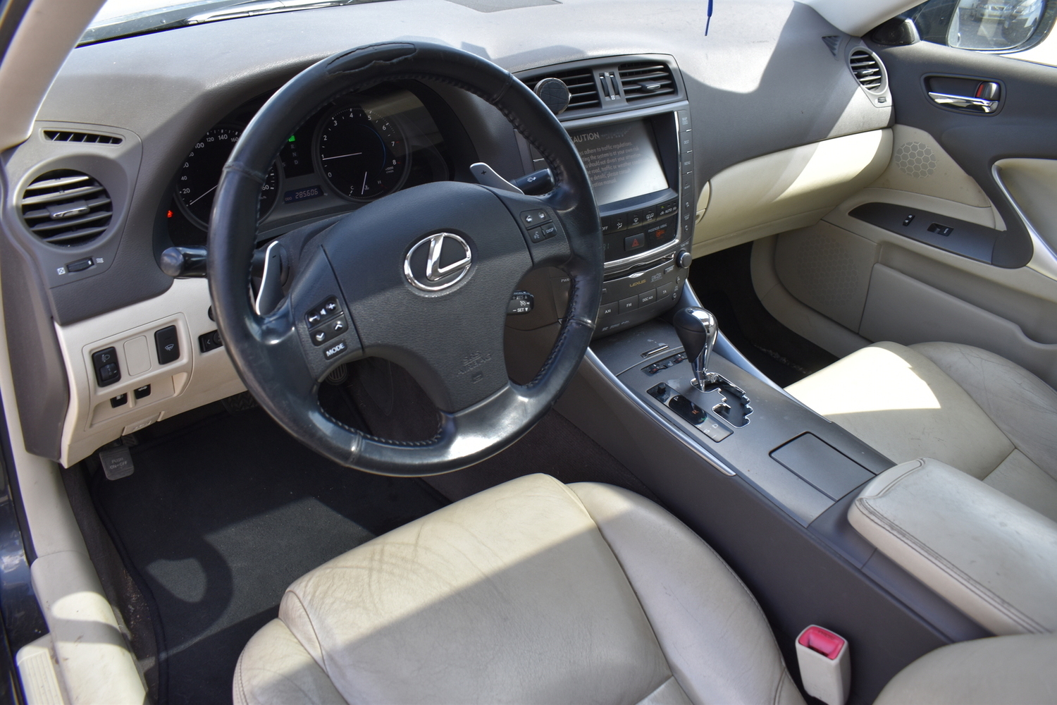 Lexus IS vaihtoauto