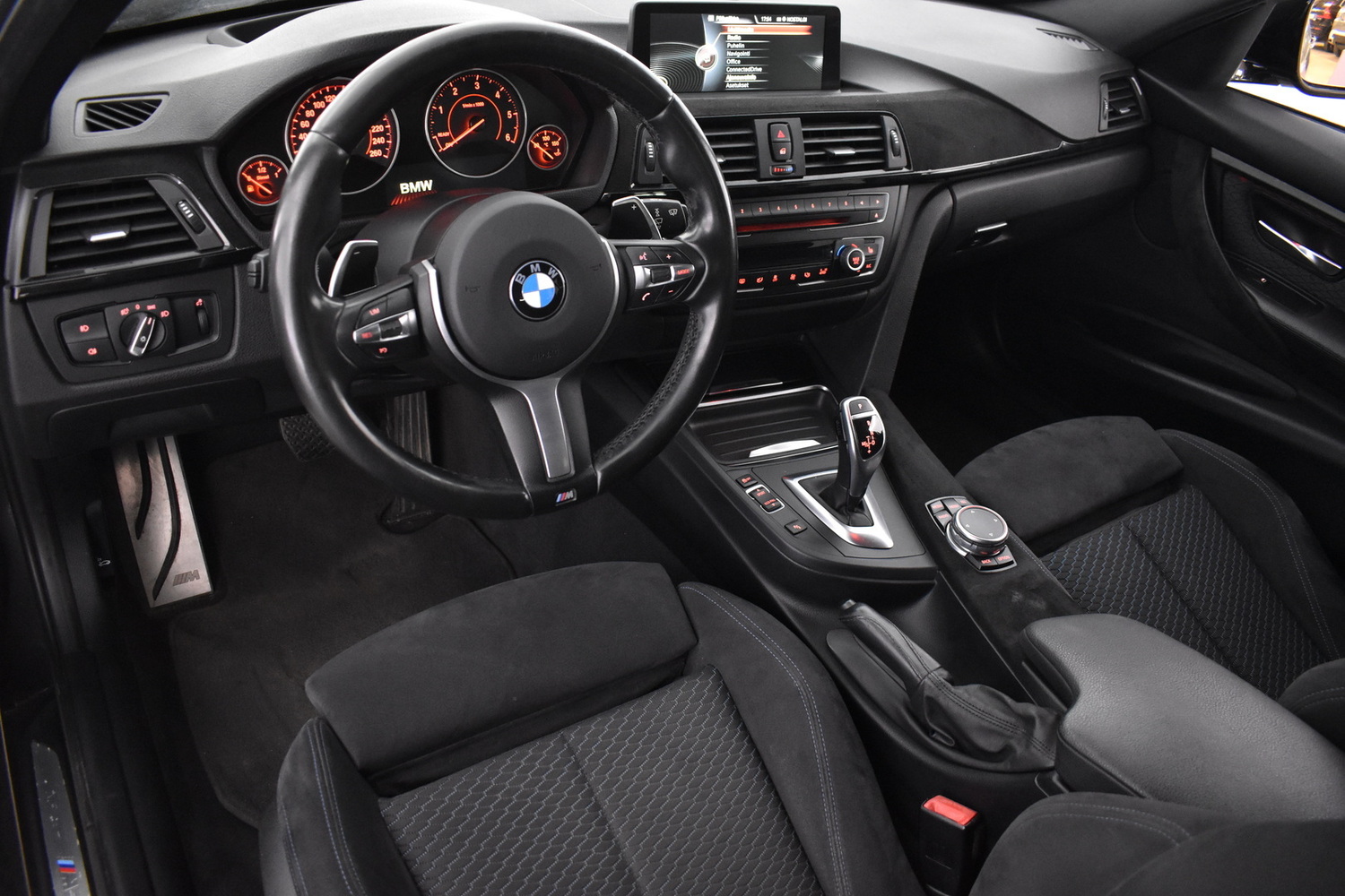BMW 335 vaihtoauto
