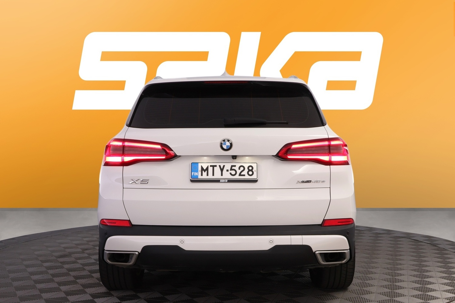 BMW X5 vaihtoauto