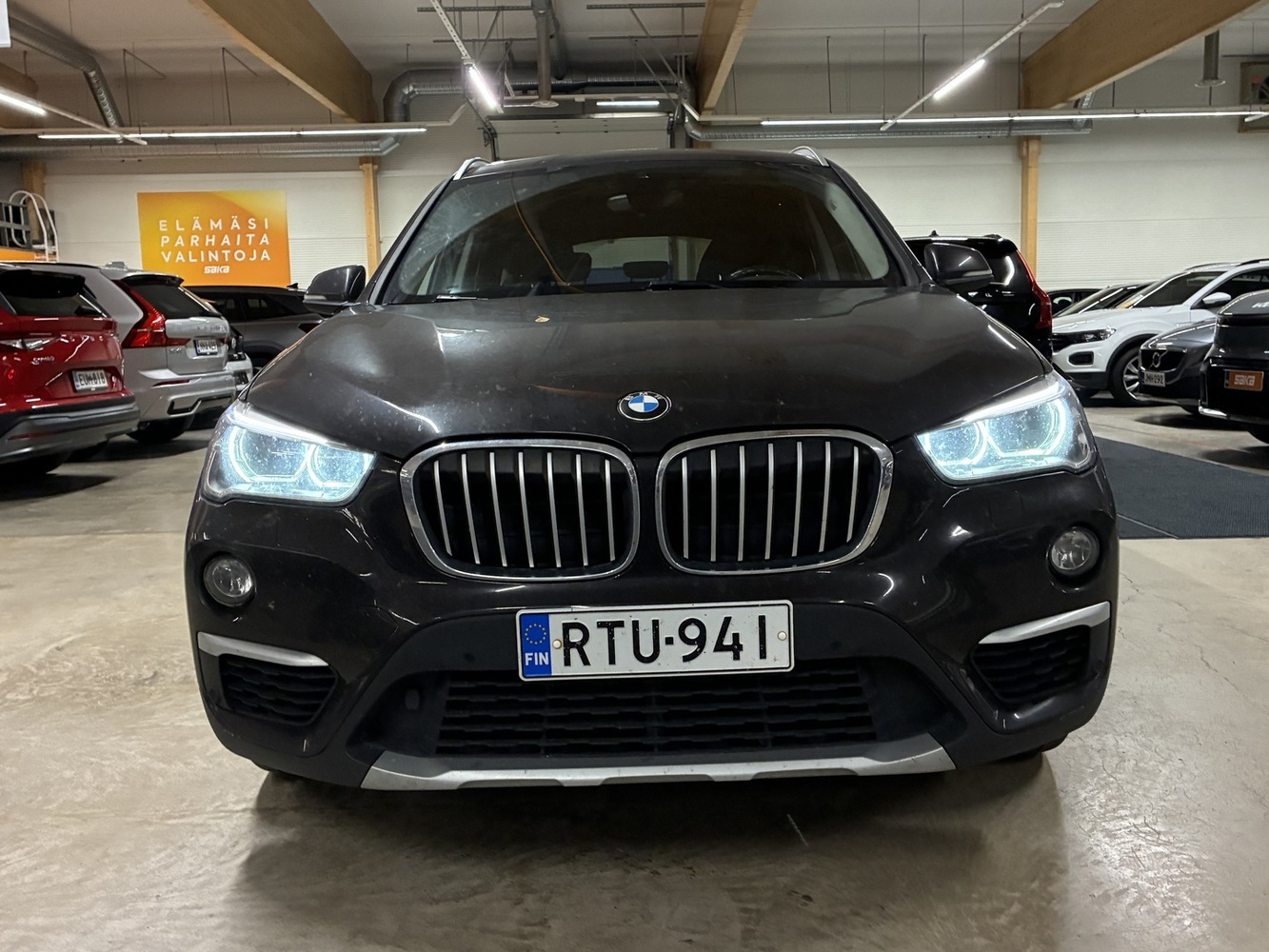 BMW X1 vaihtoauto