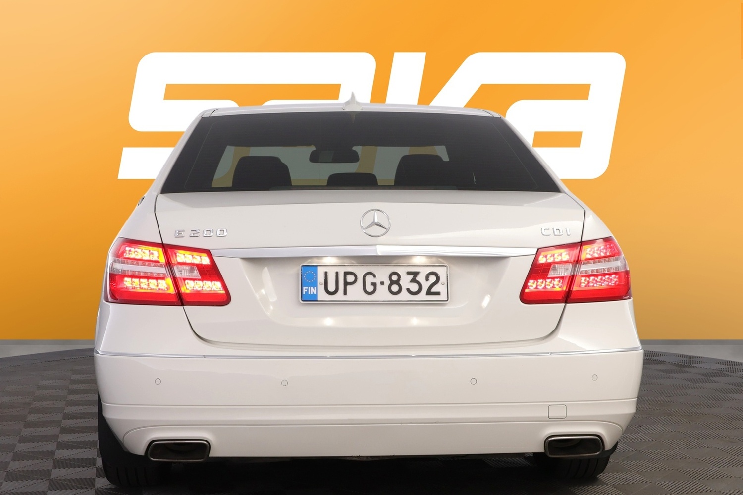Mercedes-Benz E vaihtoauto