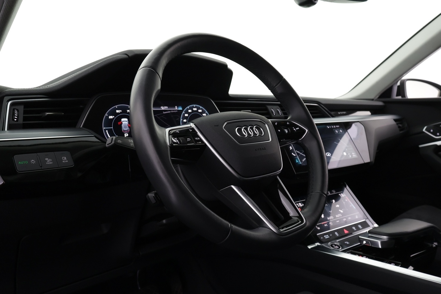 Audi e-tron vaihtoauto