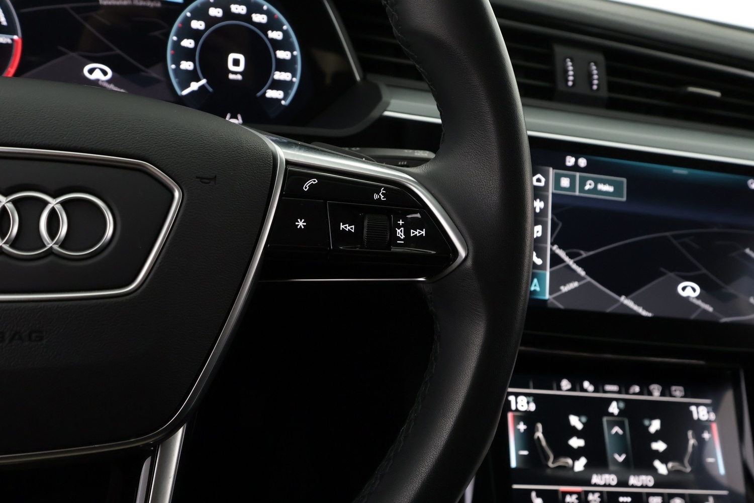 Audi e-tron vaihtoauto