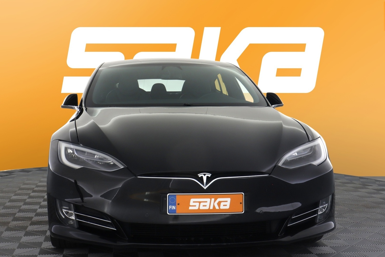 Tesla Model S vaihtoauto
