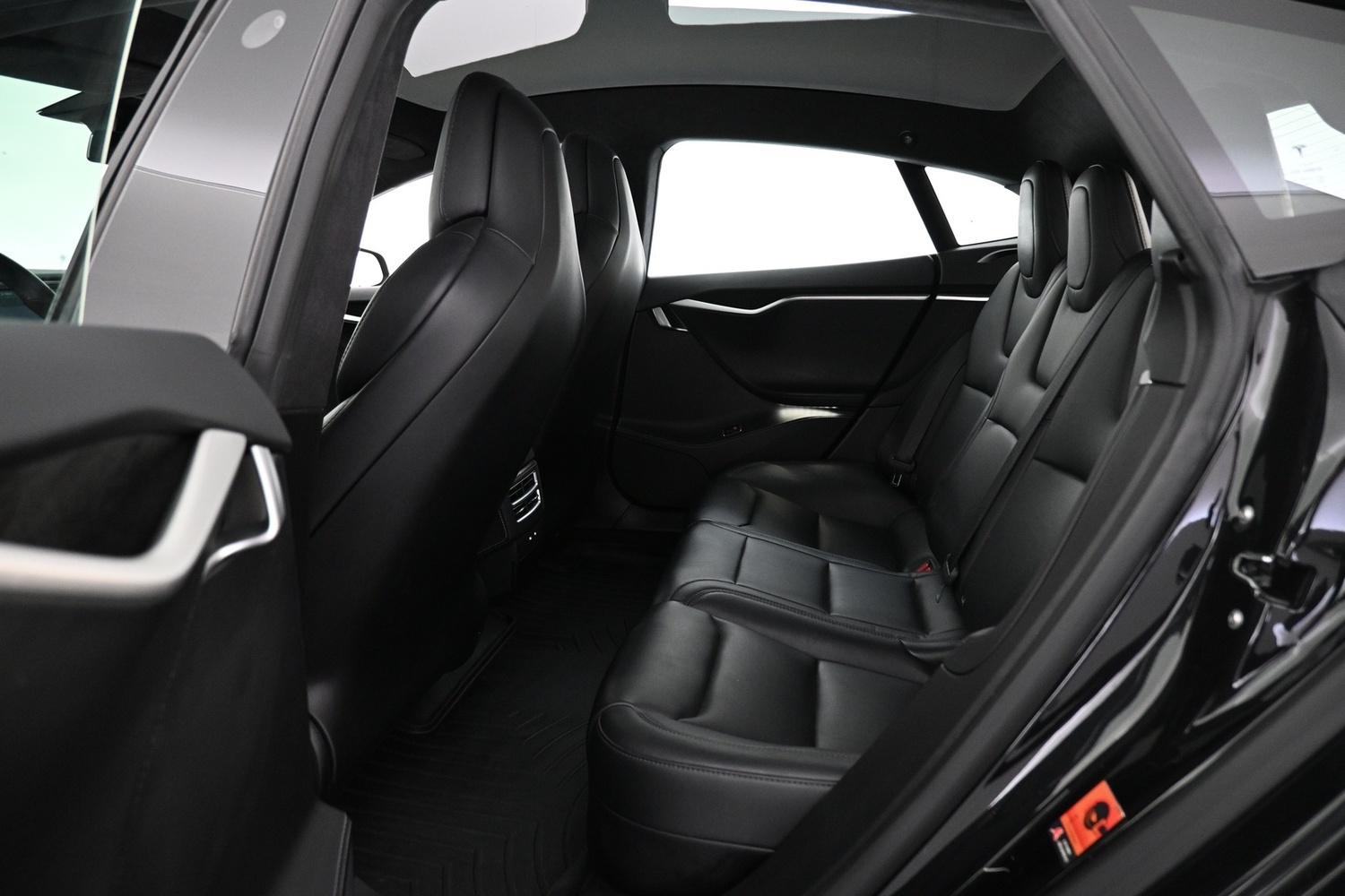 Tesla Model S vaihtoauto