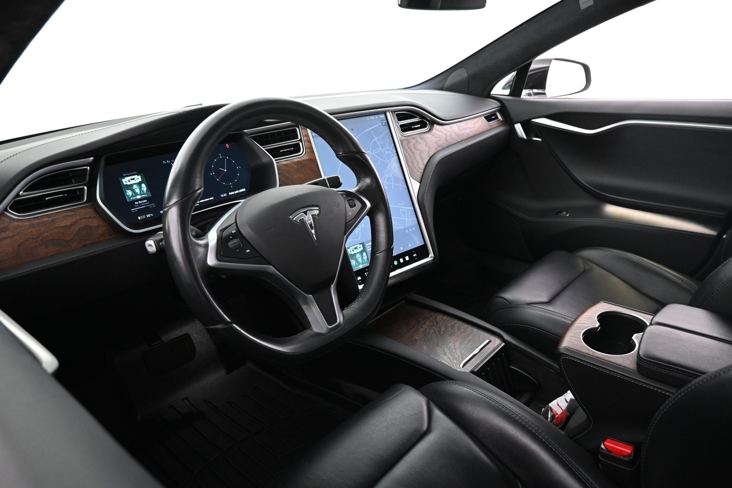 Tesla Model S vaihtoauto