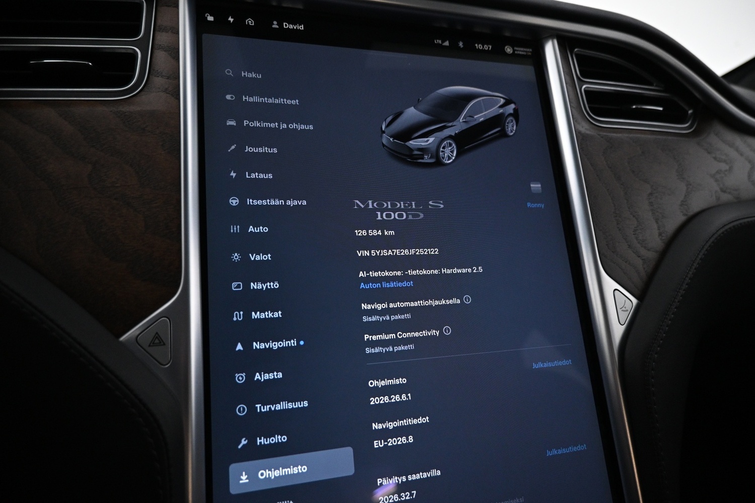 Tesla Model S vaihtoauto