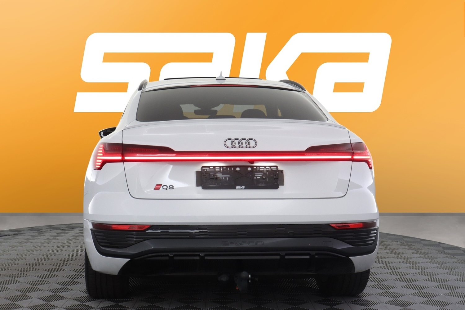 Audi Q8 e-tron vaihtoauto