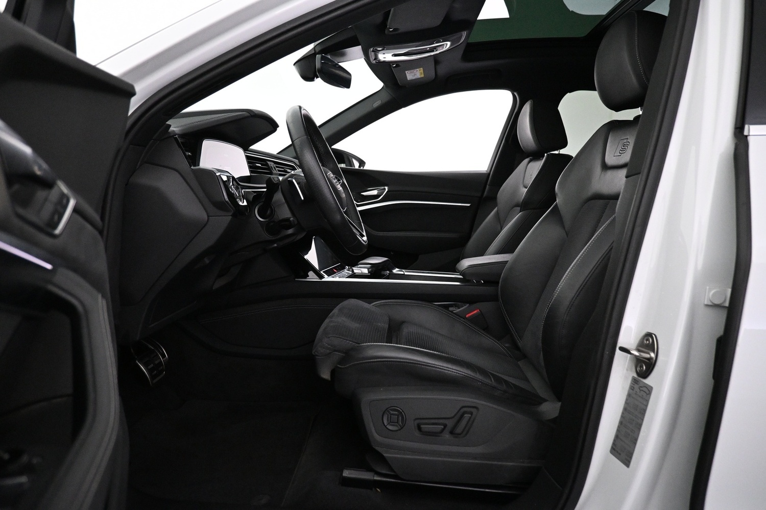 Audi Q8 e-tron vaihtoauto