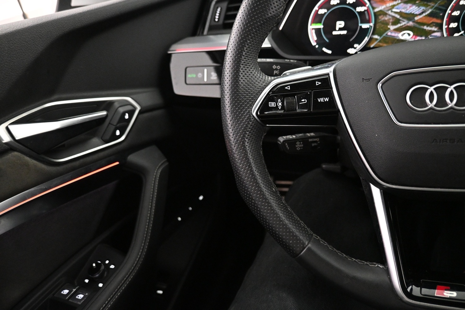 Audi Q8 e-tron vaihtoauto