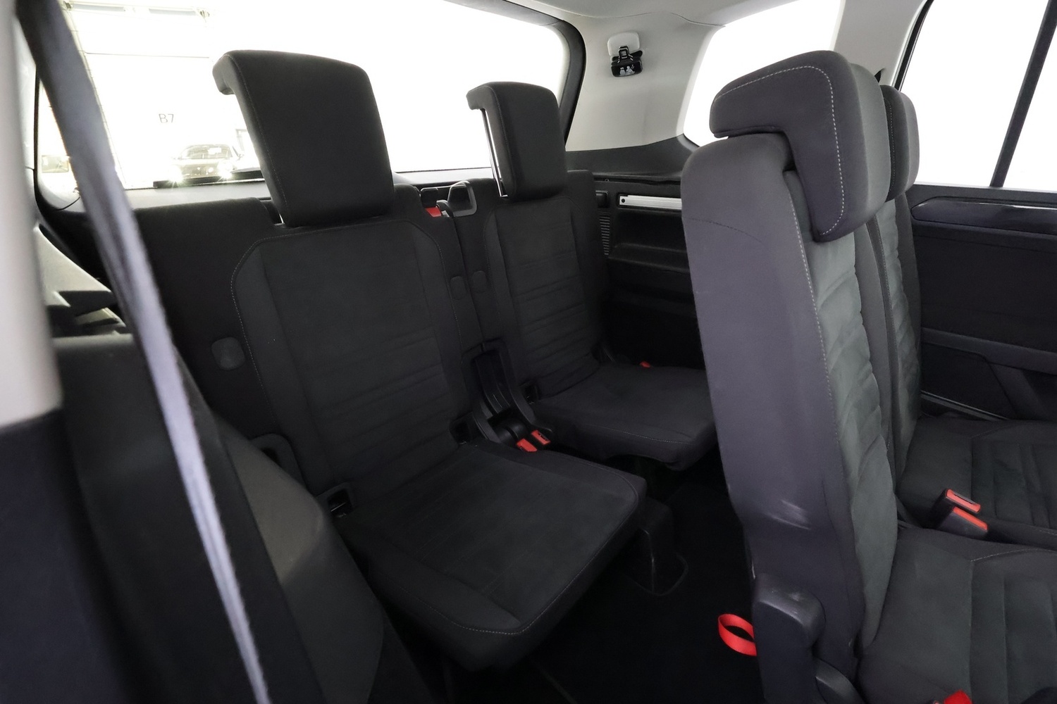 Volkswagen Touran vaihtoauto