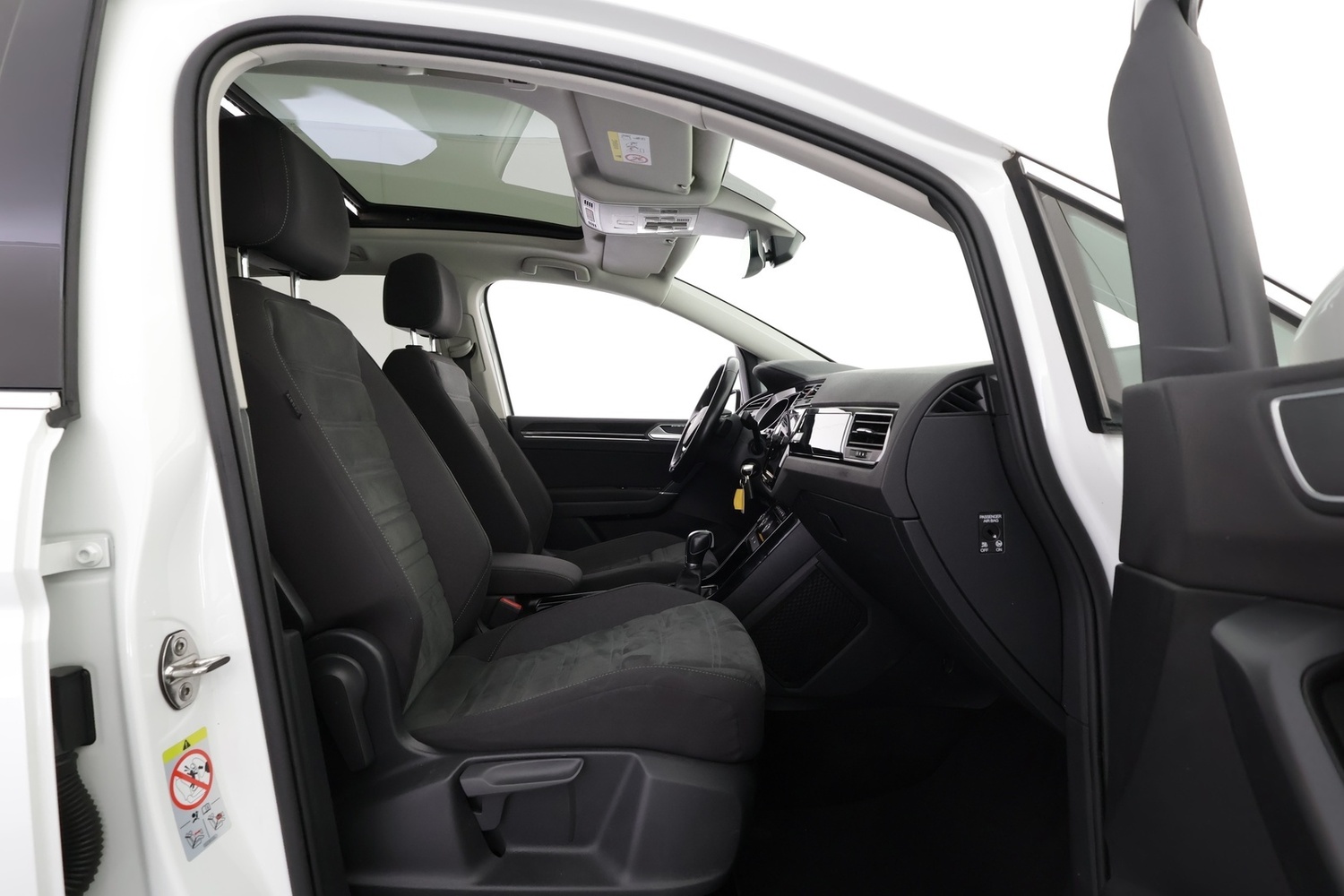 Volkswagen Touran vaihtoauto