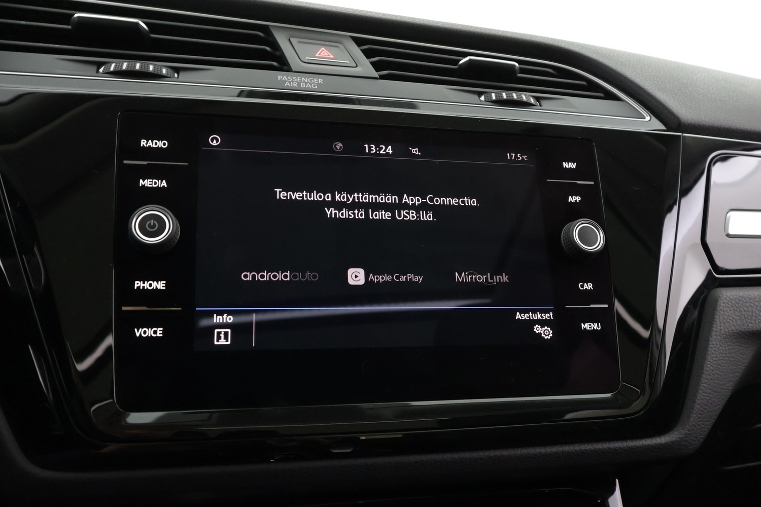 Volkswagen Touran vaihtoauto