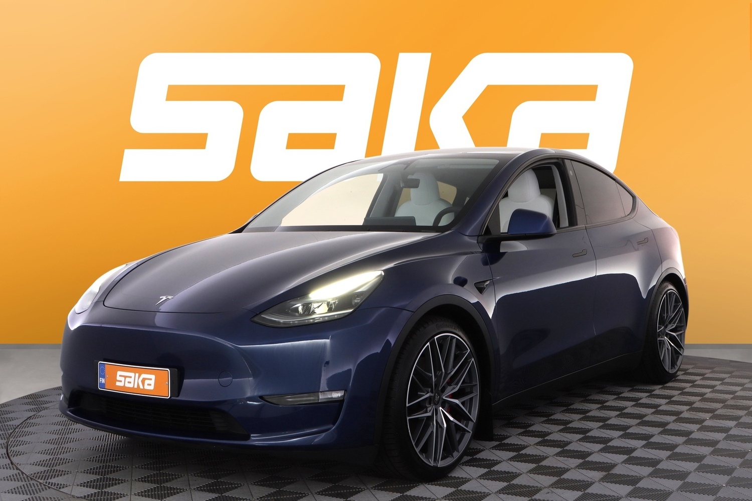 Tesla Model Y vaihtoauto