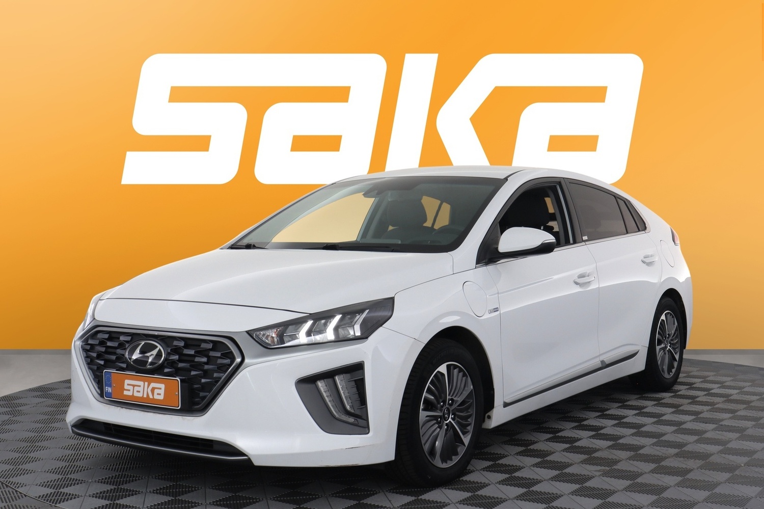 Hyundai IONIQ plug-in vaihtoauto