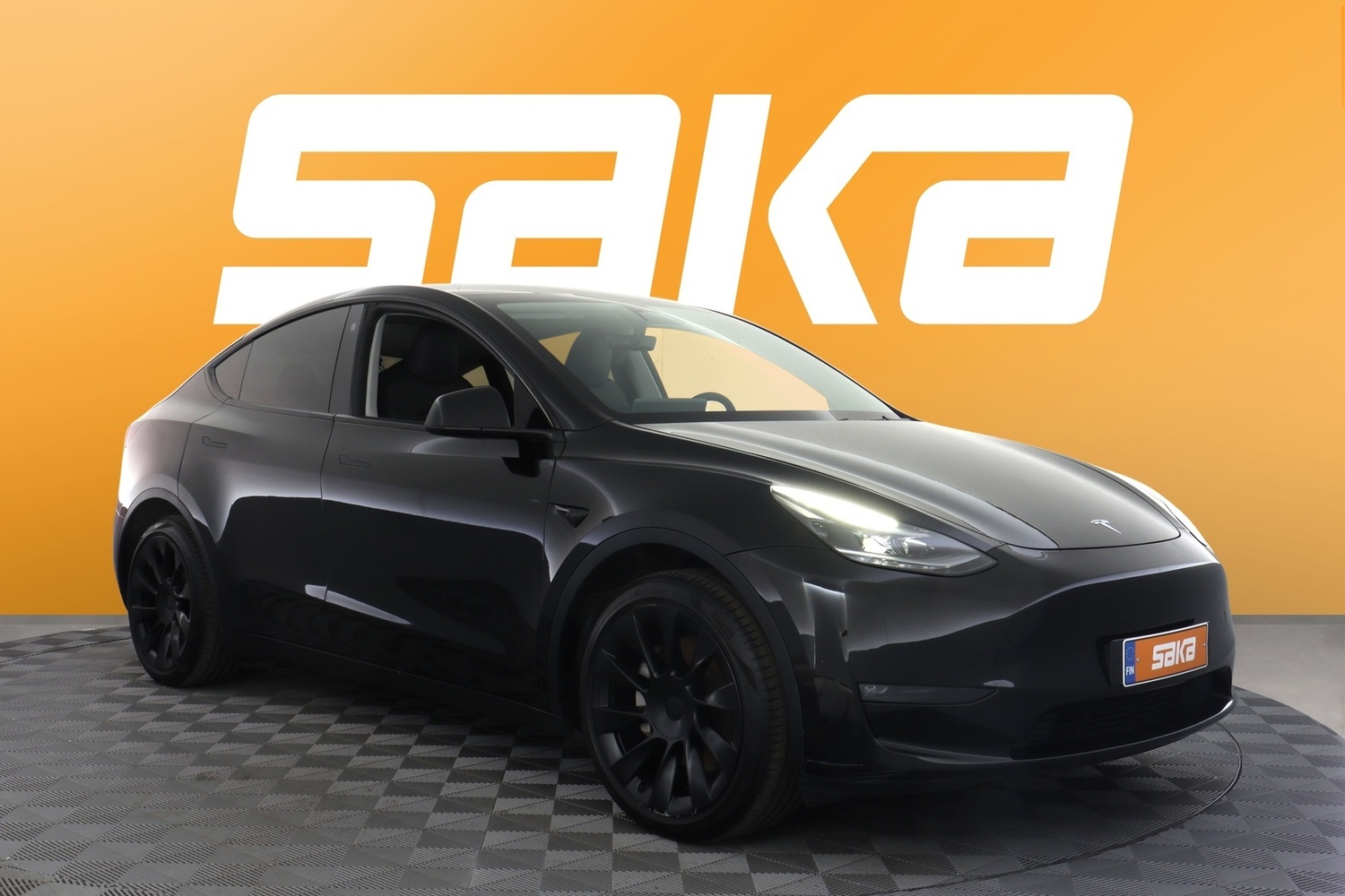 Tesla Model Y vaihtoauto