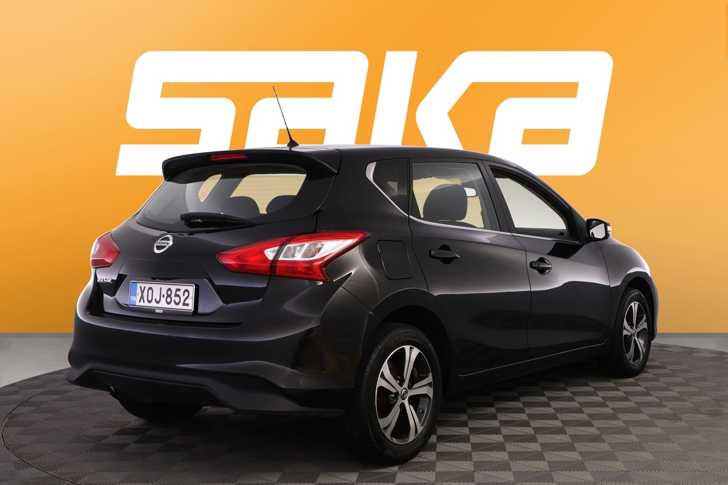Nissan Pulsar vaihtoauto