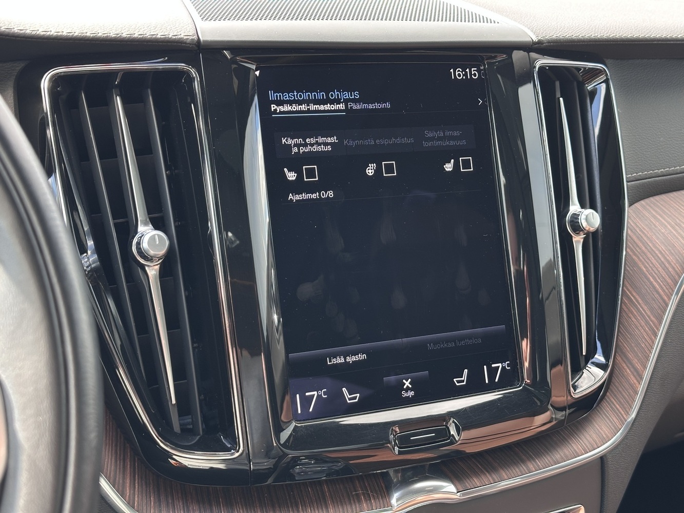 Volvo XC60 vaihtoauto