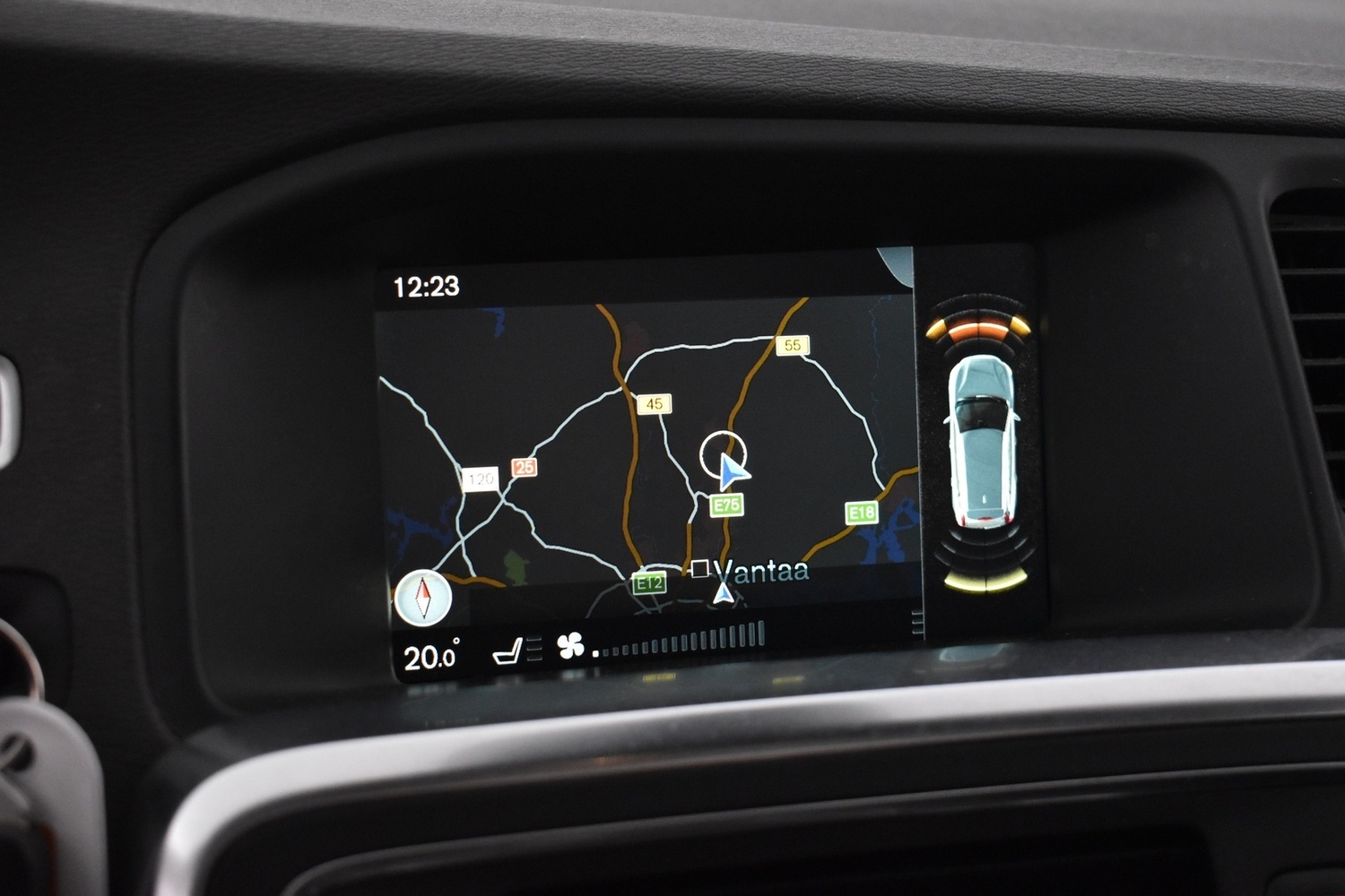 Volvo V60 vaihtoauto