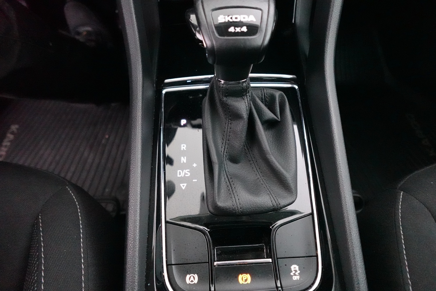 Skoda Karoq vaihtoauto