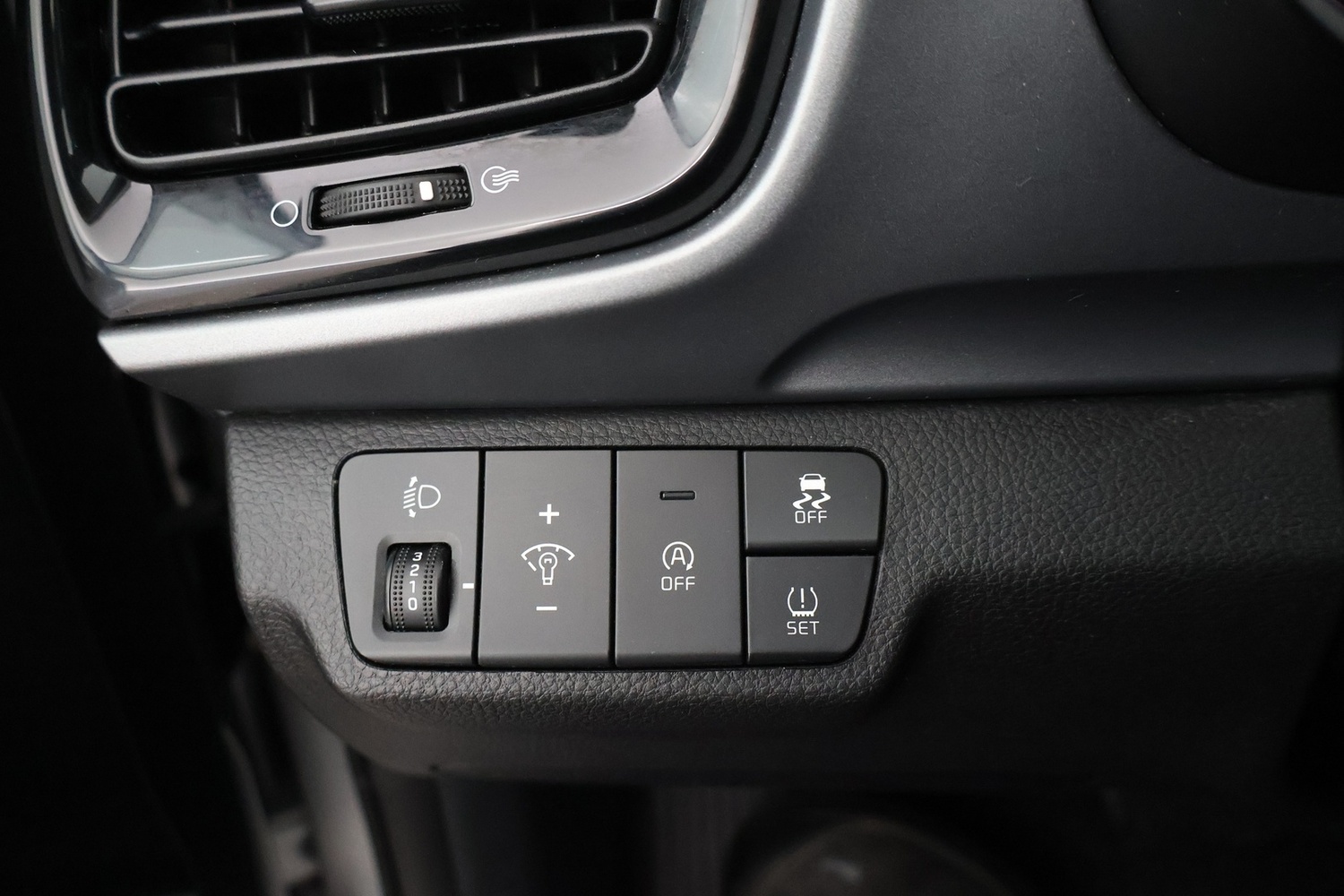 Kia Stonic vaihtoauto