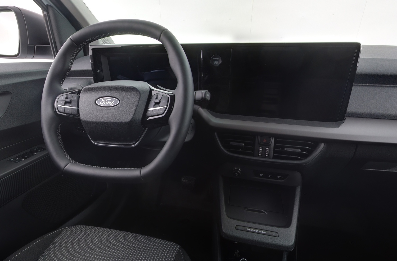 Ford Transit Courier vaihtoauto