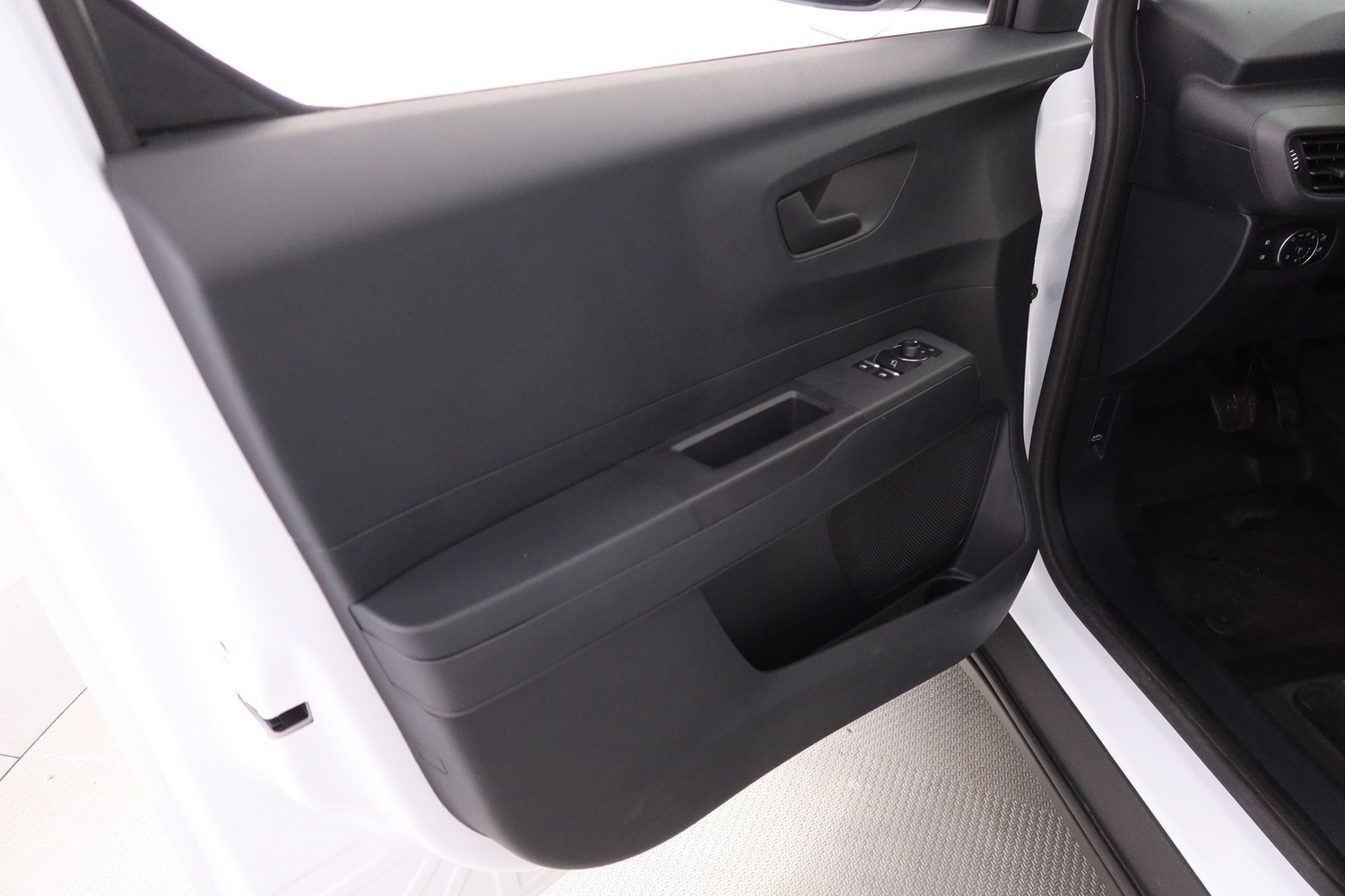 Ford Transit Courier vaihtoauto