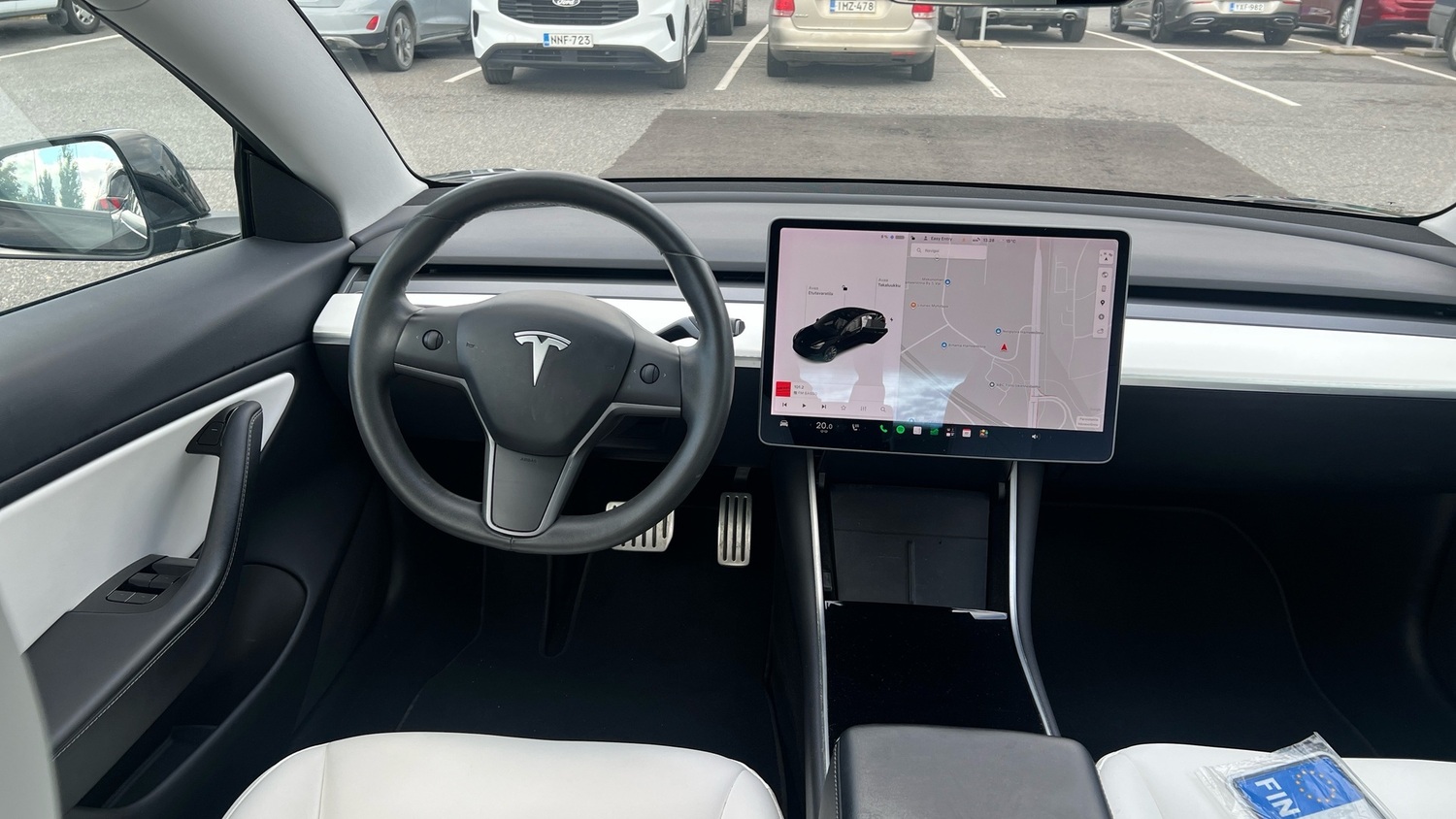 Tesla Model 3 vaihtoauto