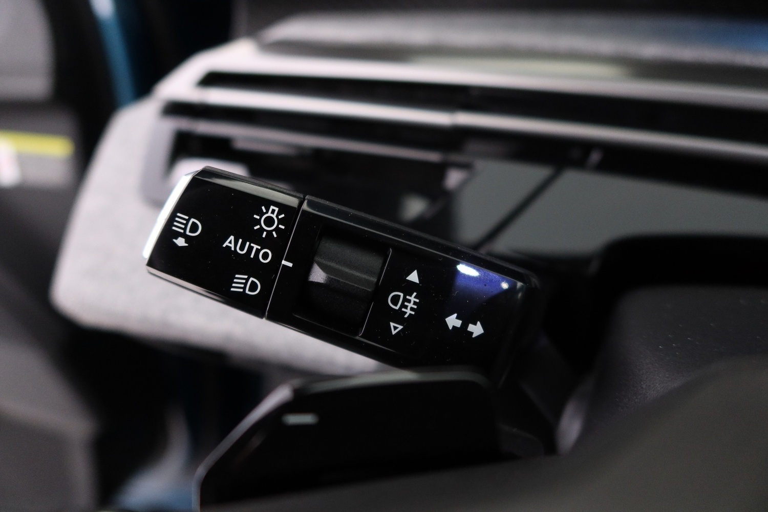 Peugeot E-3008 vaihtoauto