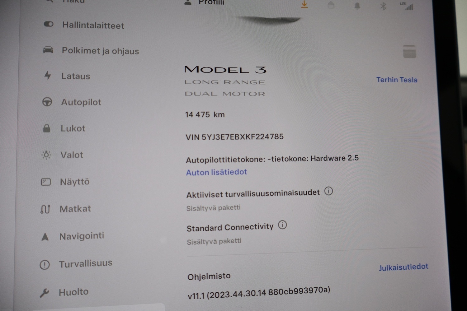 Tesla Model 3 vaihtoauto
