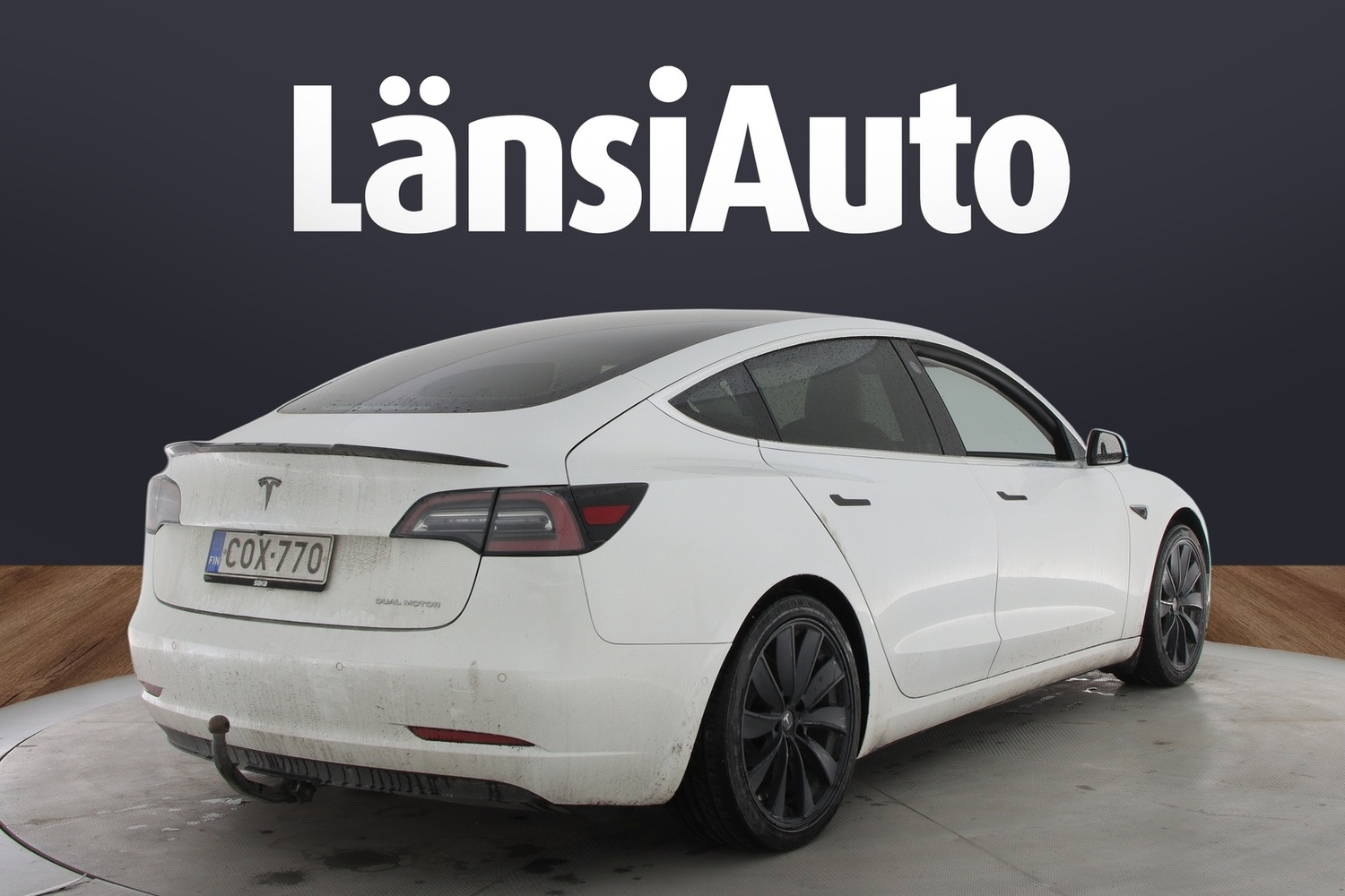 Tesla Model 3 vaihtoauto