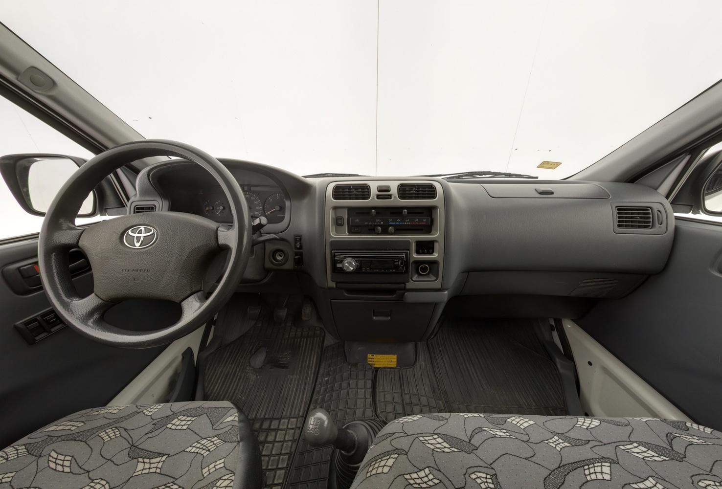 Toyota Hiace vaihtoauto