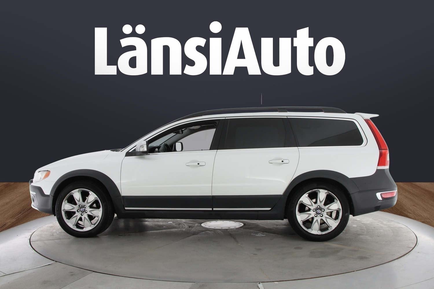Volvo XC70 vaihtoauto