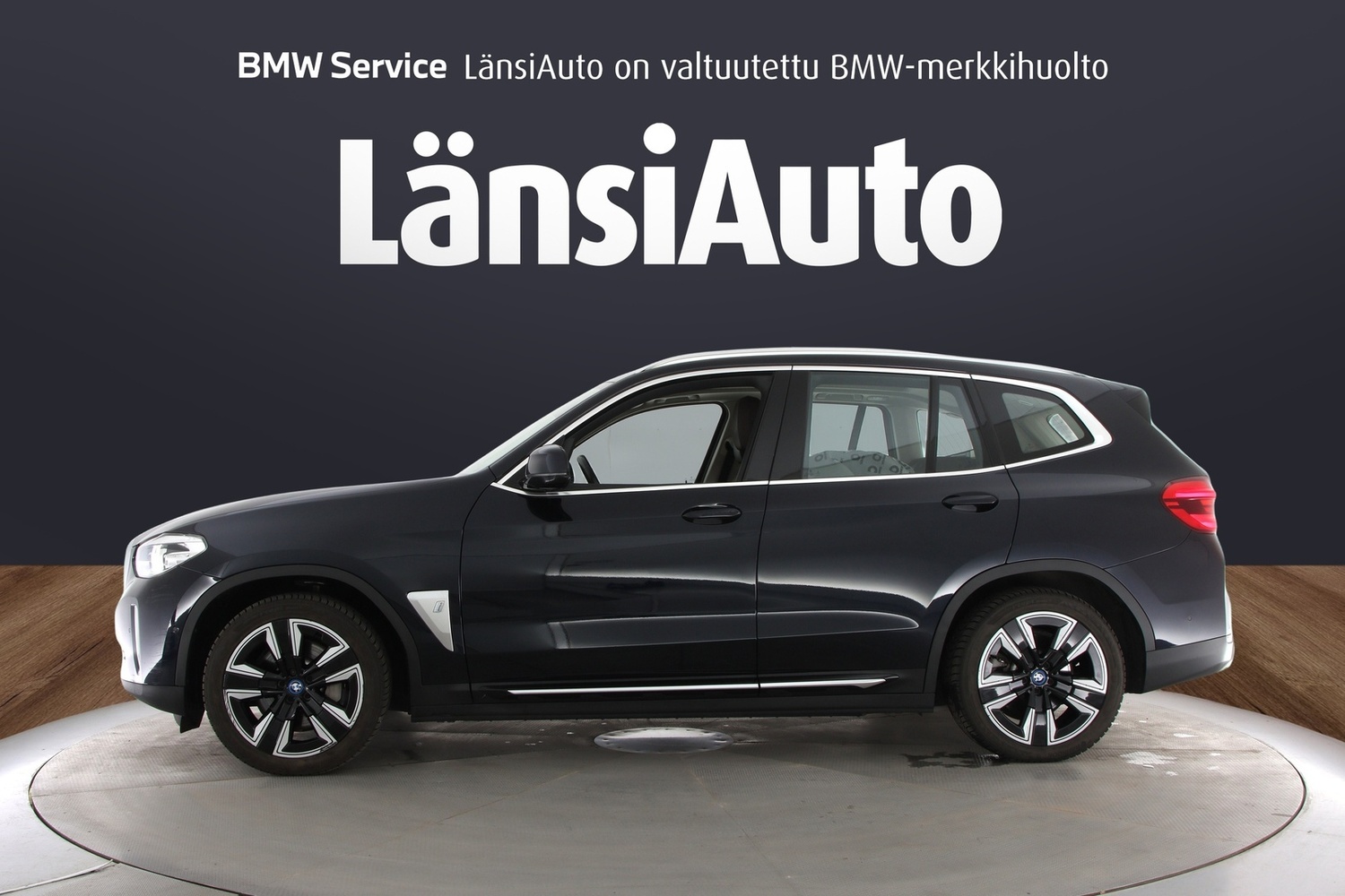 BMW iX3 vaihtoauto