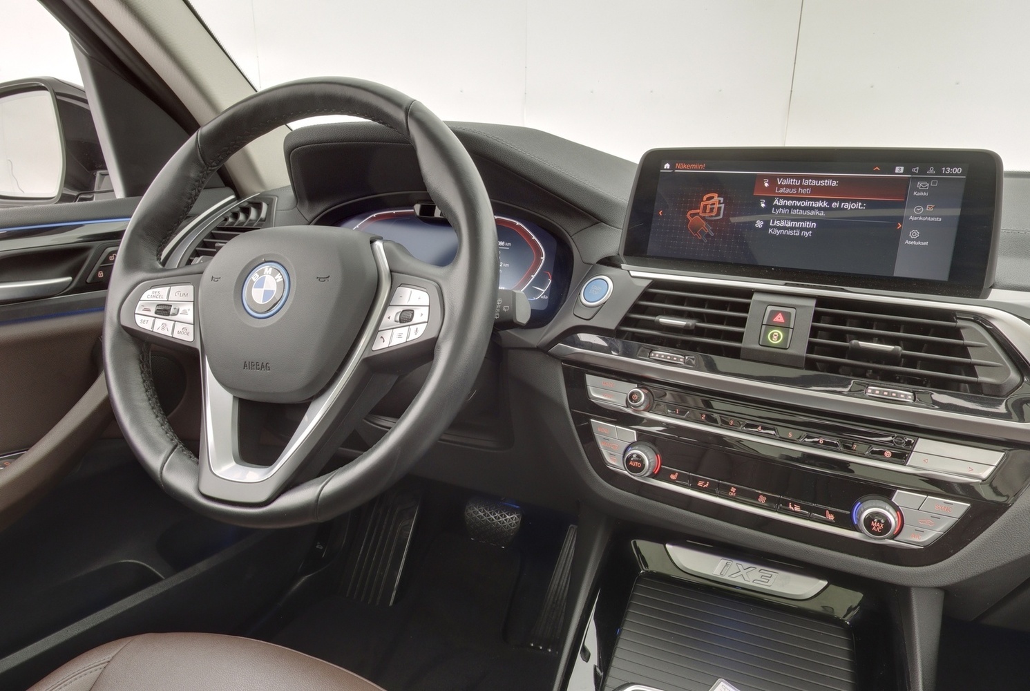BMW iX3 vaihtoauto
