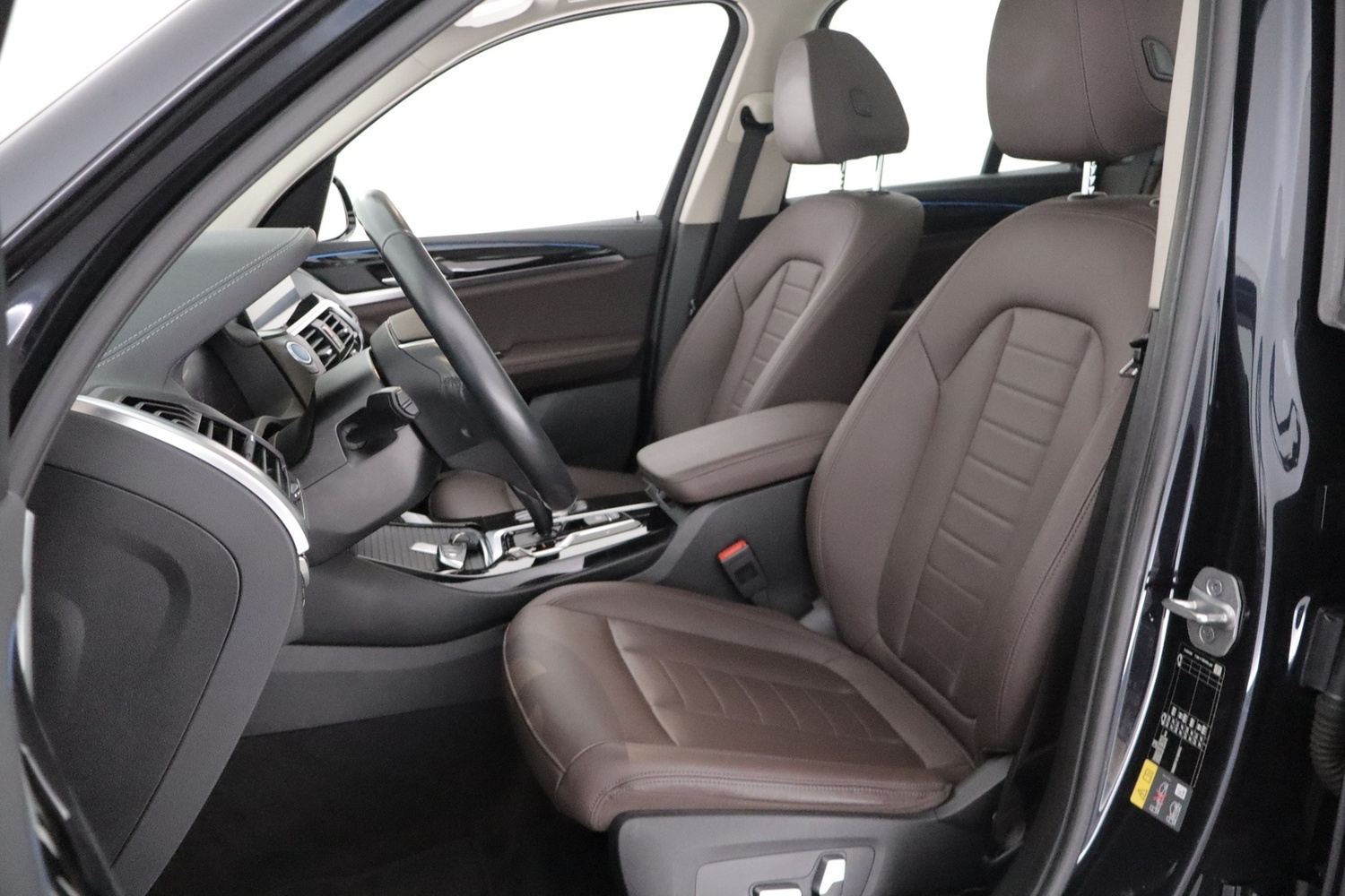 BMW iX3 vaihtoauto