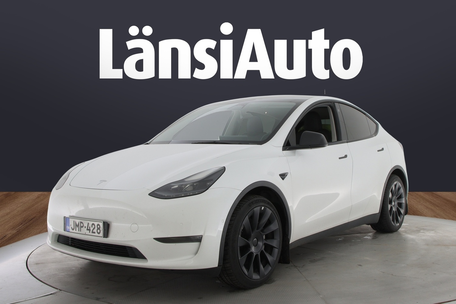 Tesla Model Y vaihtoauto