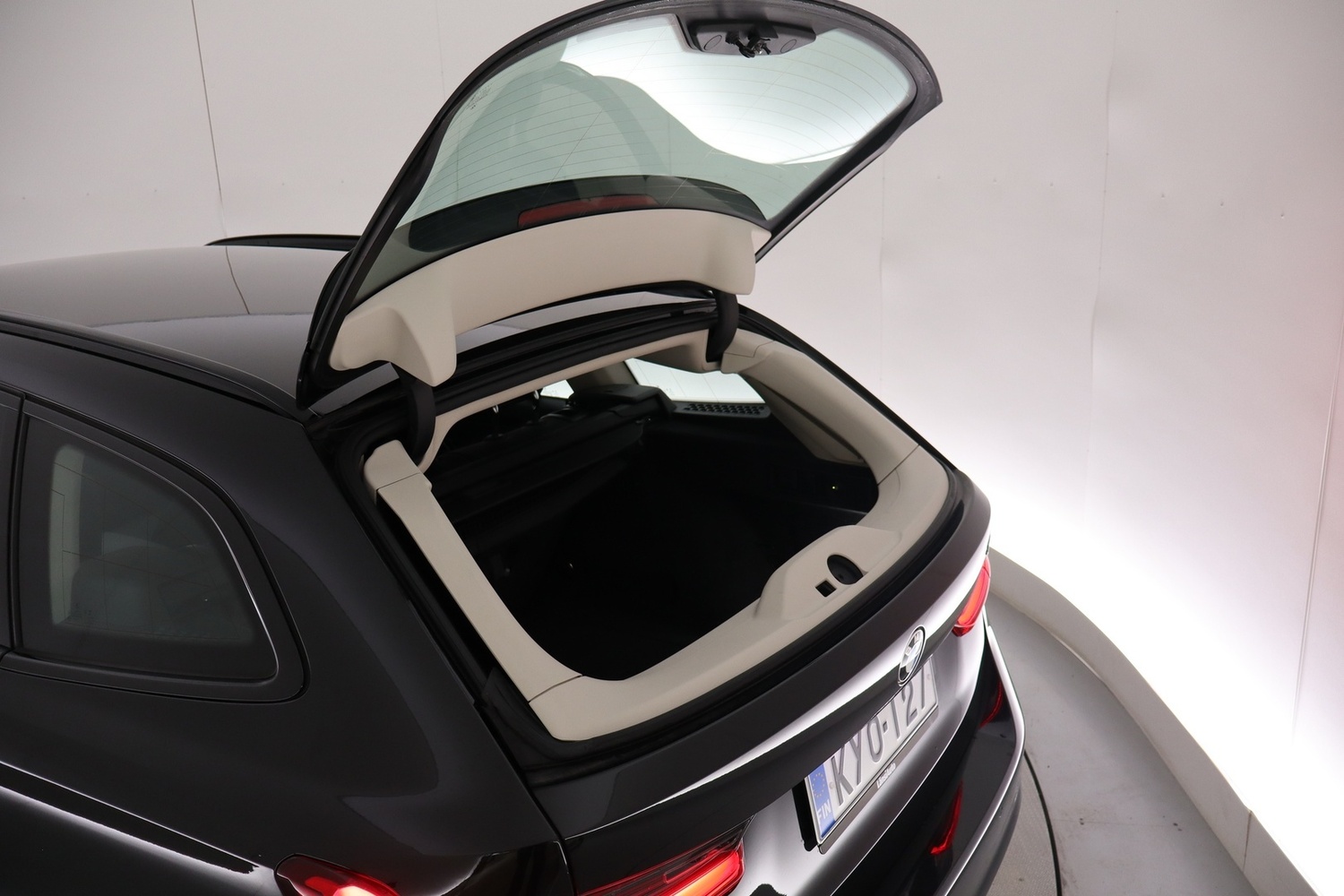 BMW 318 vaihtoauto