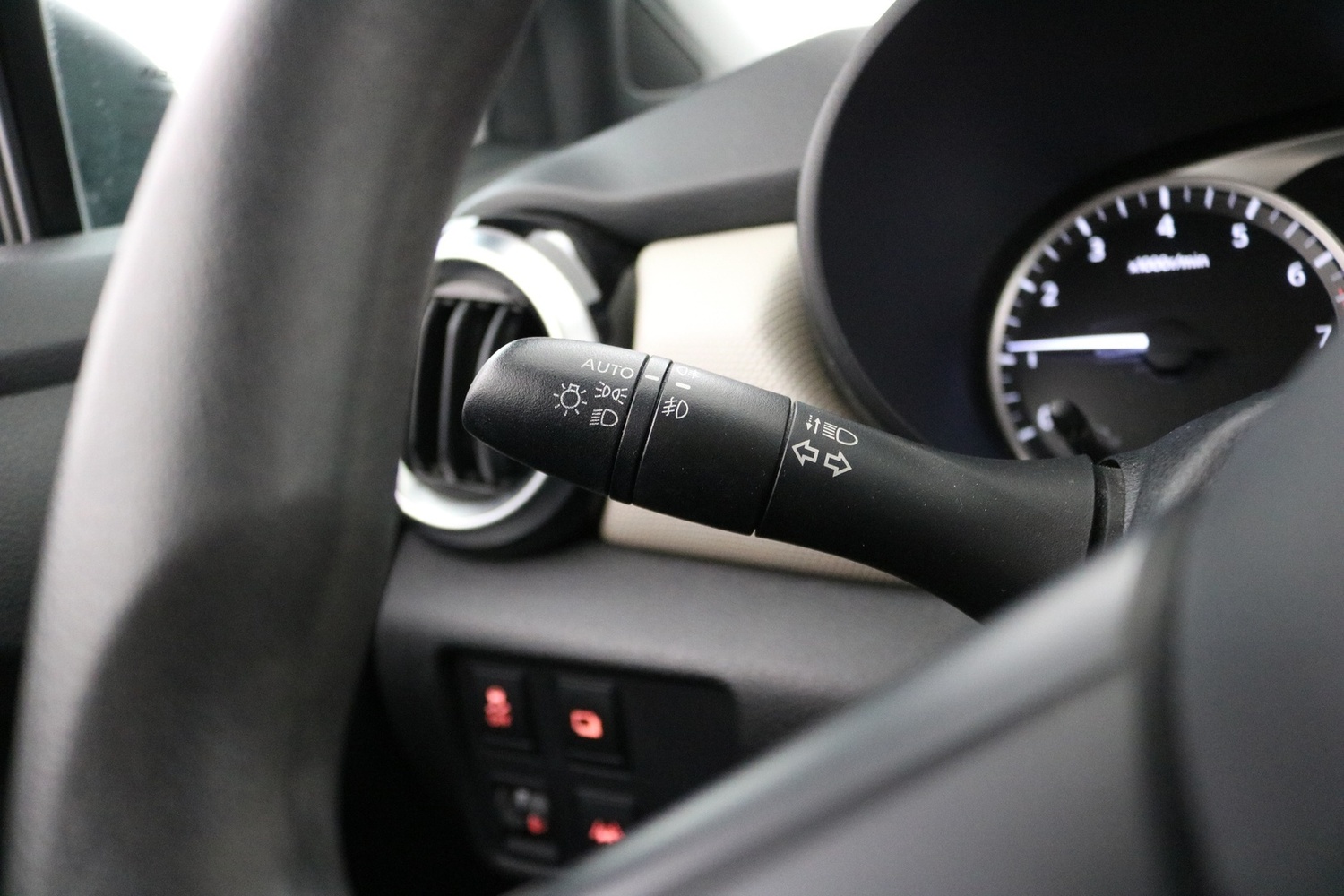 Nissan Micra vaihtoauto