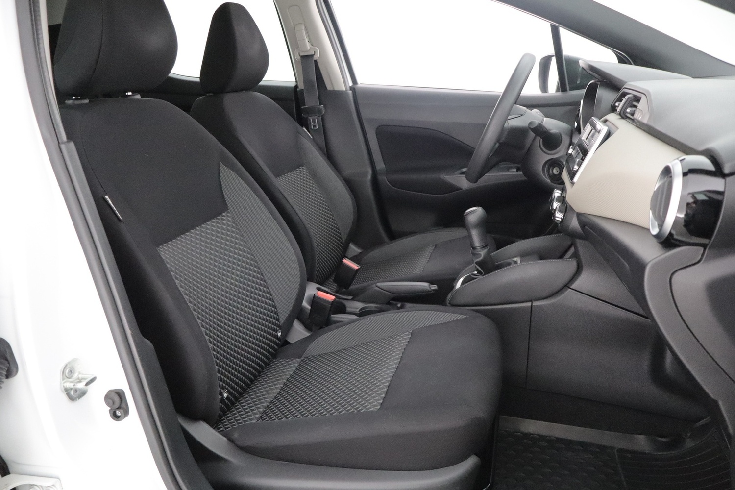 Nissan Micra vaihtoauto