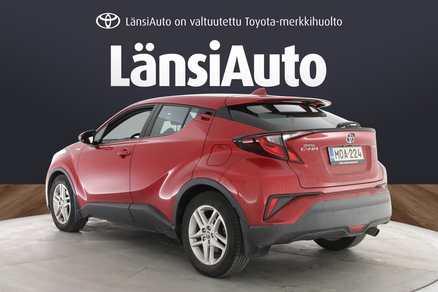 Toyota C-HR vaihtoauto
