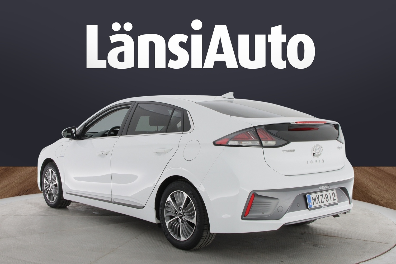 Hyundai IONIQ plug-in vaihtoauto