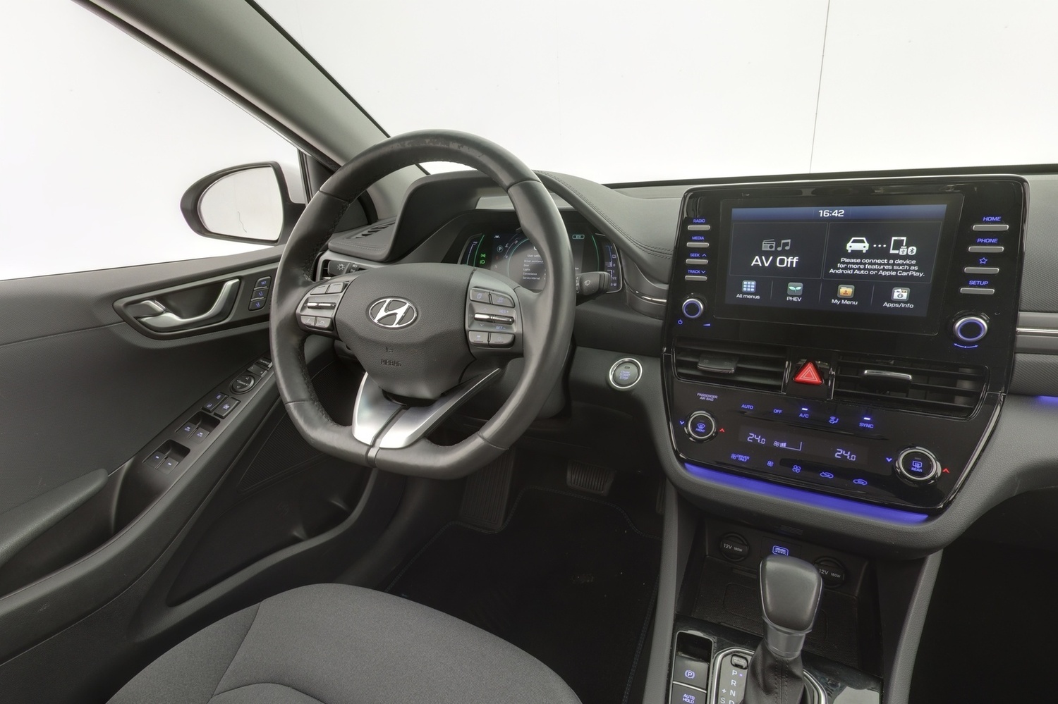 Hyundai IONIQ plug-in vaihtoauto