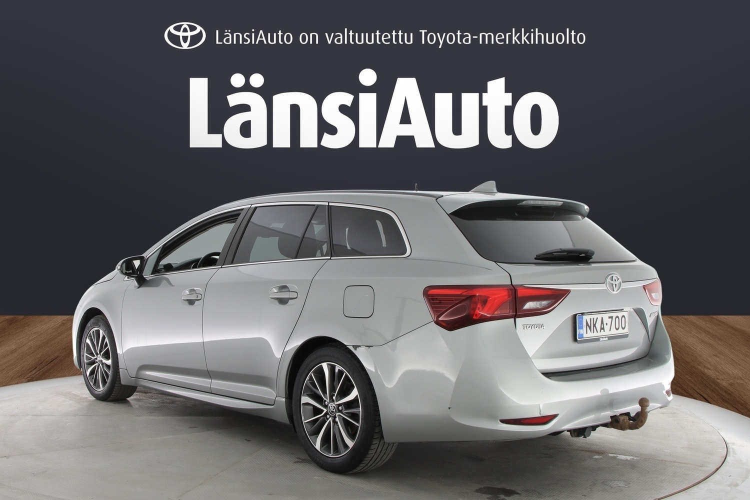 Toyota Avensis vaihtoauto