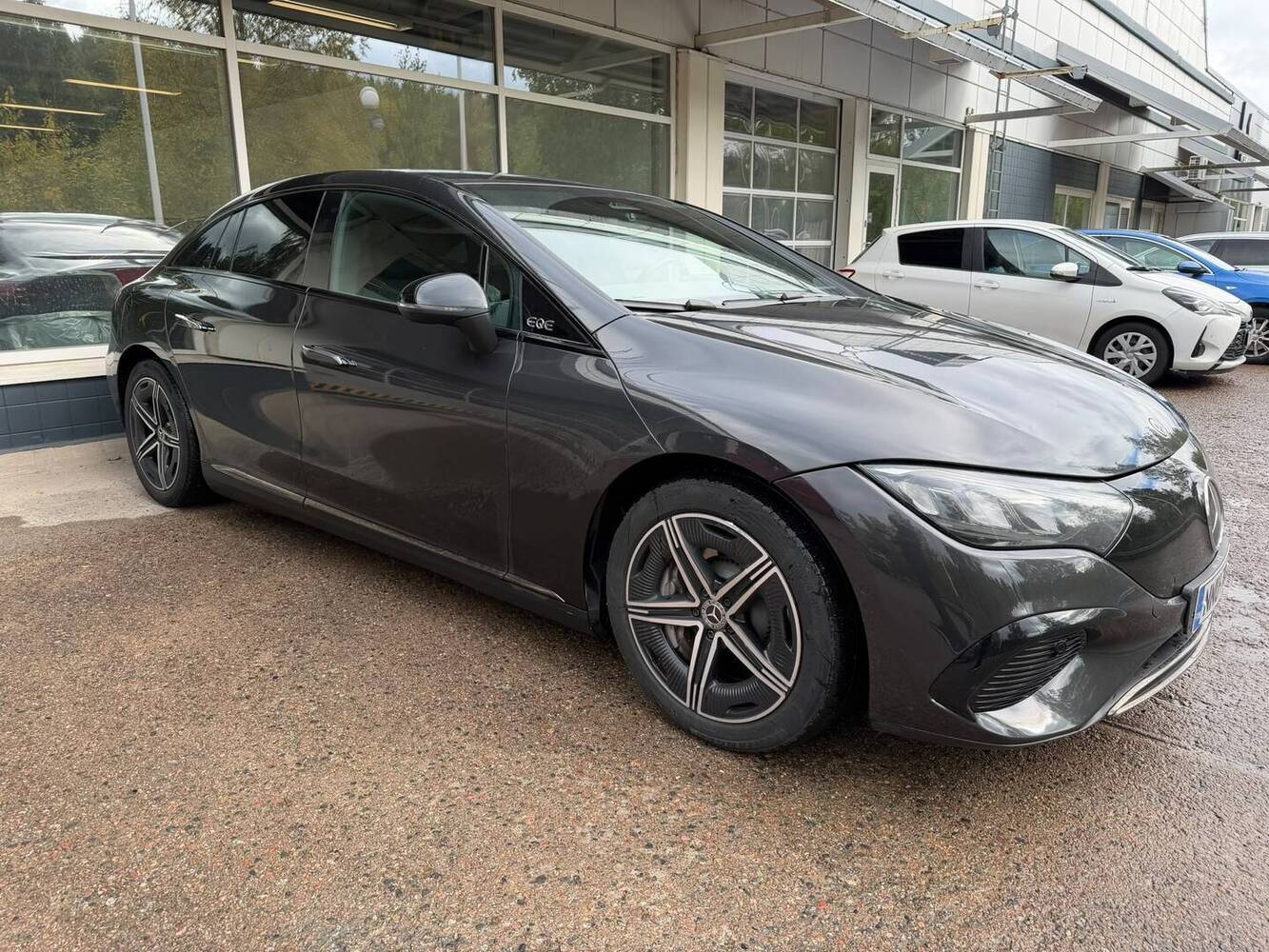 Mercedes-Benz EQE vaihtoauto