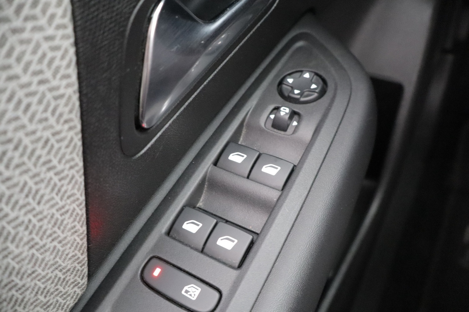 Citroën C4 X vaihtoauto