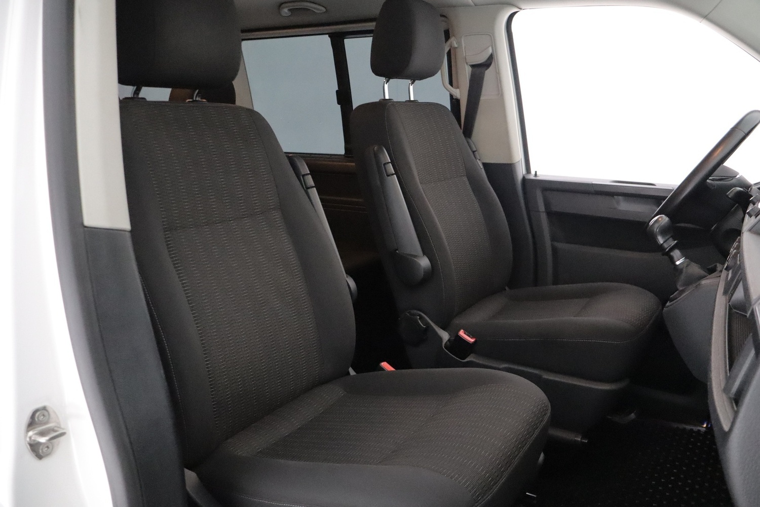 Volkswagen Caravelle vaihtoauto