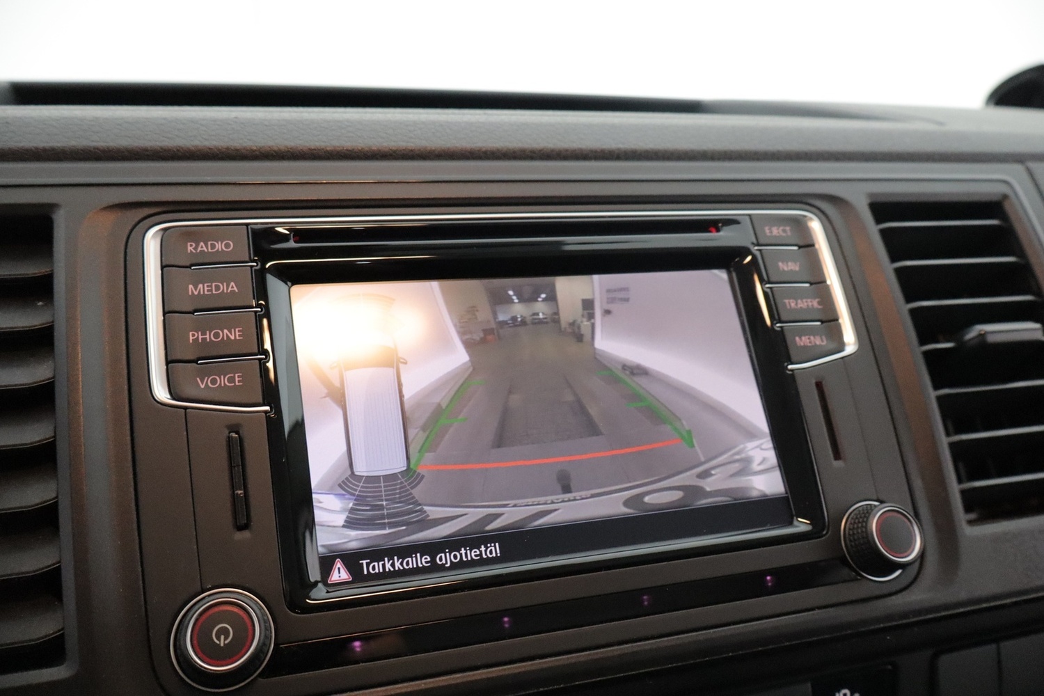 Volkswagen Caravelle vaihtoauto