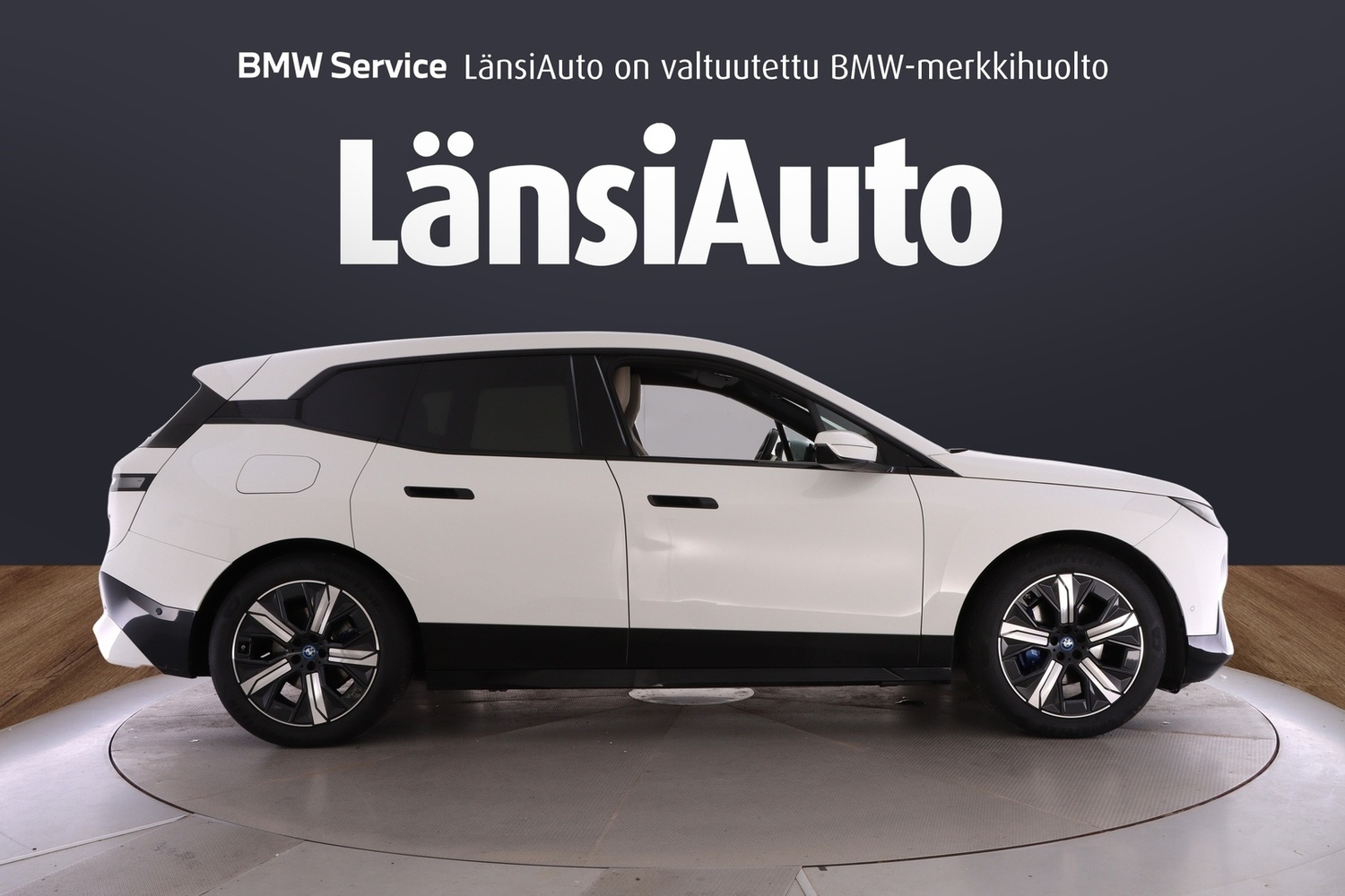 BMW iX vaihtoauto